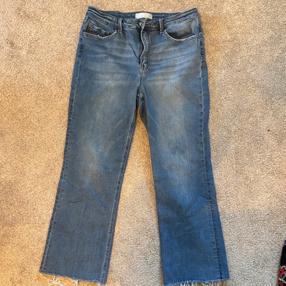 Stylish Women's Straight Leg Jeans in Blue